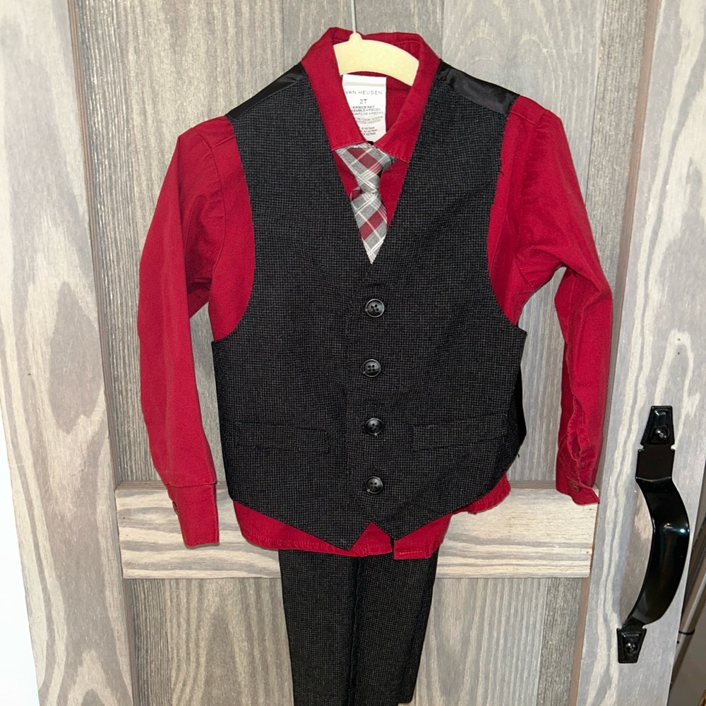 Van Heusen Boys' Red and Black Suit Set